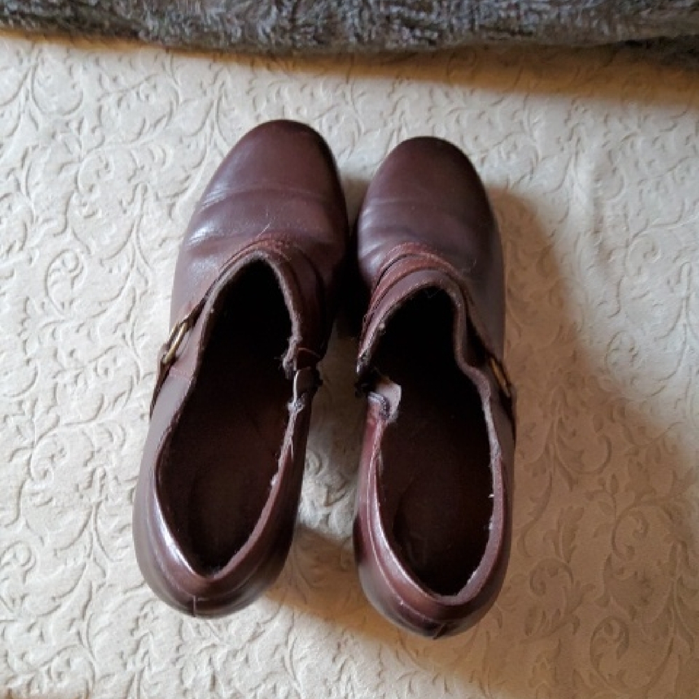 Clarks Womens Shoe With Heel